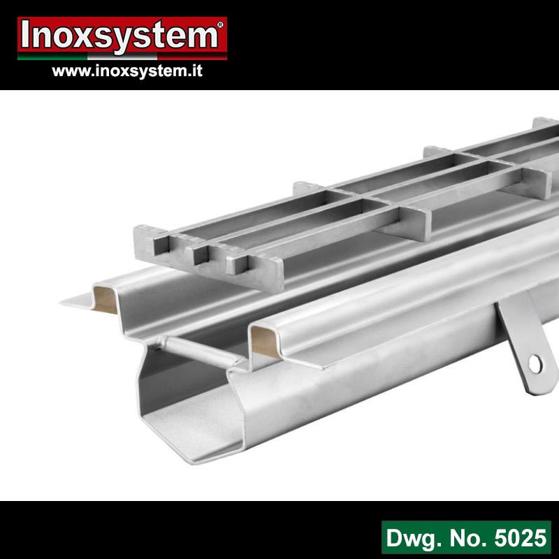 Line 5025 Total Hygienic channel with visible top edges and flange for waterproof membrane application in stainless steel