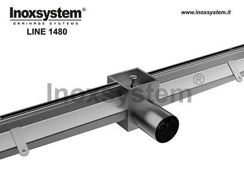 Slot channels inspection unit with tileable cover in stainless steel